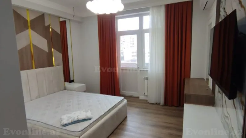 Kirayə verilir 4 otaqlı Mənzil Yeni tikili 180 m² Xətai m. - şəkil 20