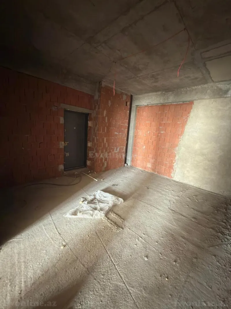 Satılır 2 otaqlı Mənzil Yeni tikili 80 m² Koroğlu m. - şəkil 9