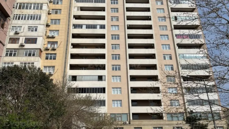 2 otaqlı Mənzil 110 m² 4-cü mikrorayon Satılır
