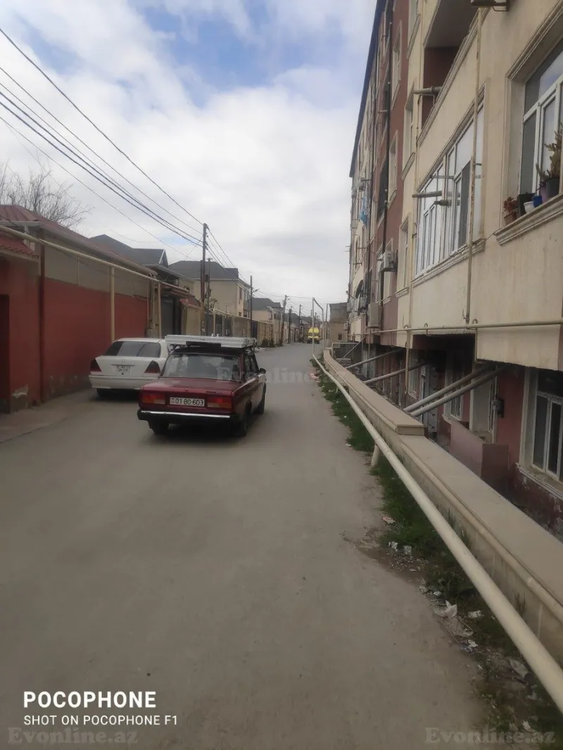 Torpaq Binəqədi r. Satılır