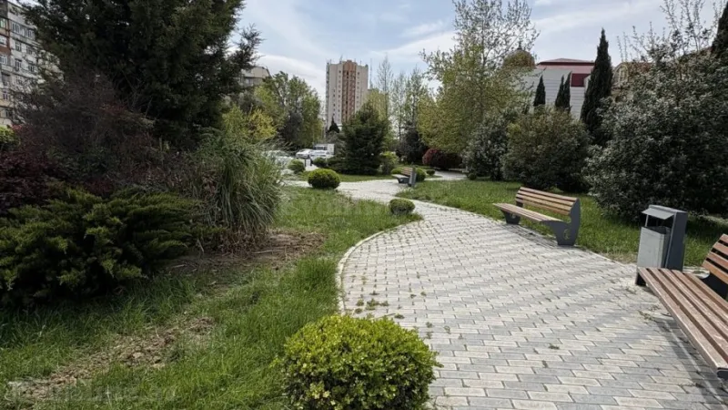 2 otaqlı Mənzil 45 m² 9-cu mikrorayon Kirayə verilir