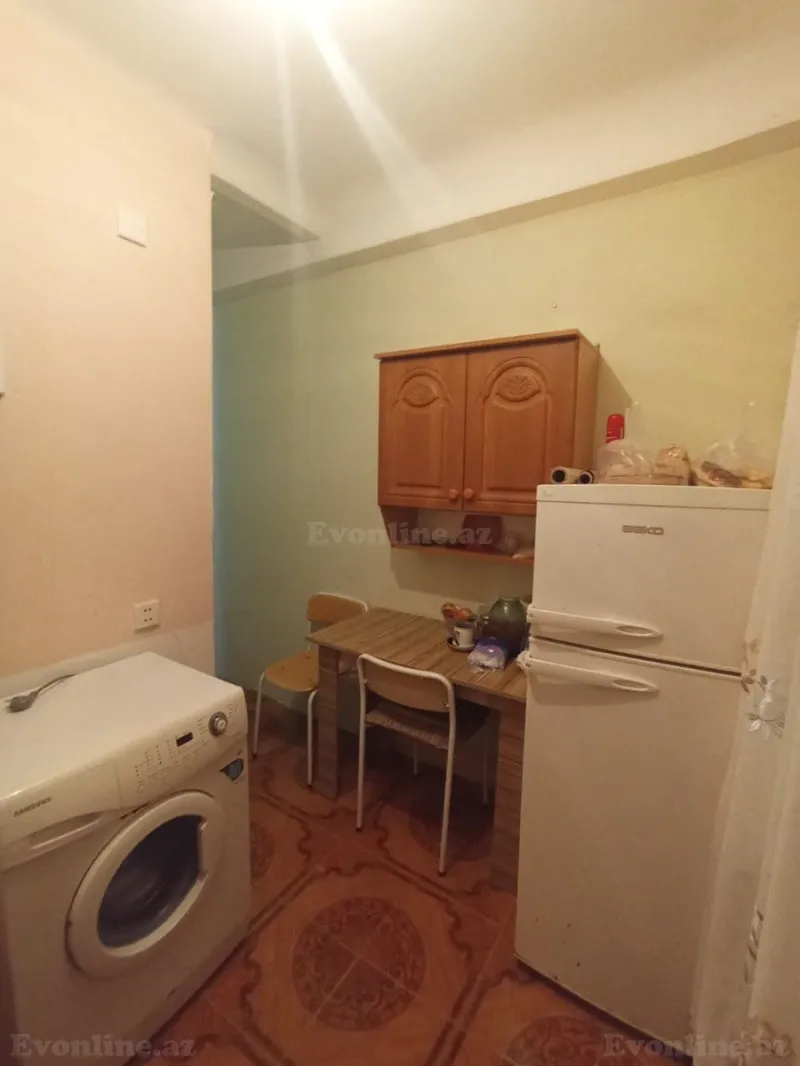 Satılır 1 otaqlı Mənzil Köhnə tikili 30 m² Neftçilər m. - şəkil 4