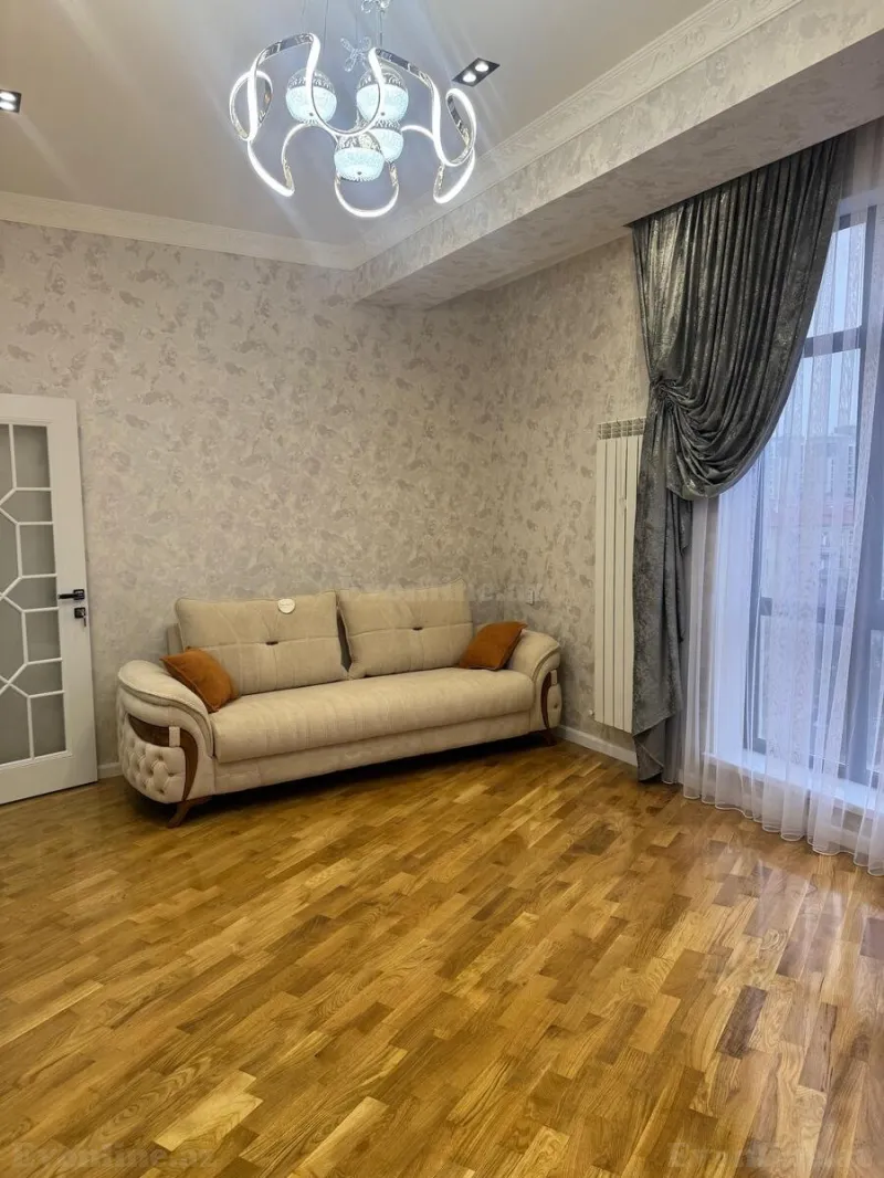 Satılır 2 otaqlı Mənzil Yeni tikili 76 m² Qara Qarayev m. - şəkil 5