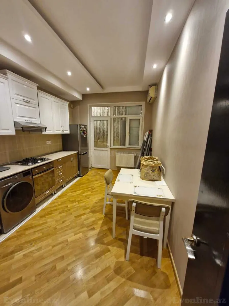 Kirayə verilir 2 otaqlı Mənzil Yeni tikili 86 m² 8 Noyabr m. - şəkil 5