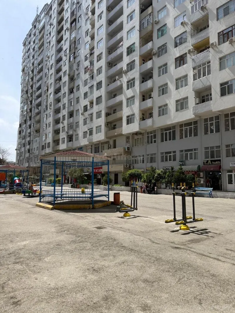 Satılır 1 otaqlı Mənzil Yeni tikili 67 m² 3-cü mikrorayon - şəkil 2