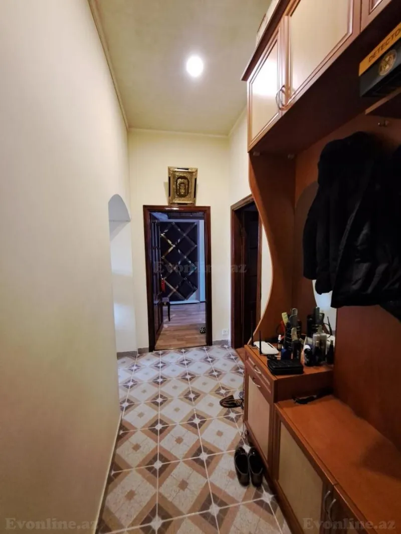 Satılır 3 otaqlı Mənzil Köhnə tikili 75 m² Nəsimi r. - şəkil 7