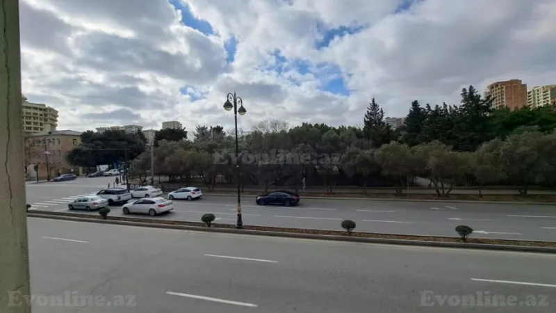 Satılır 3 otaqlı Mənzil Köhnə tikili 75 m² Nəsimi r. - şəkil 10