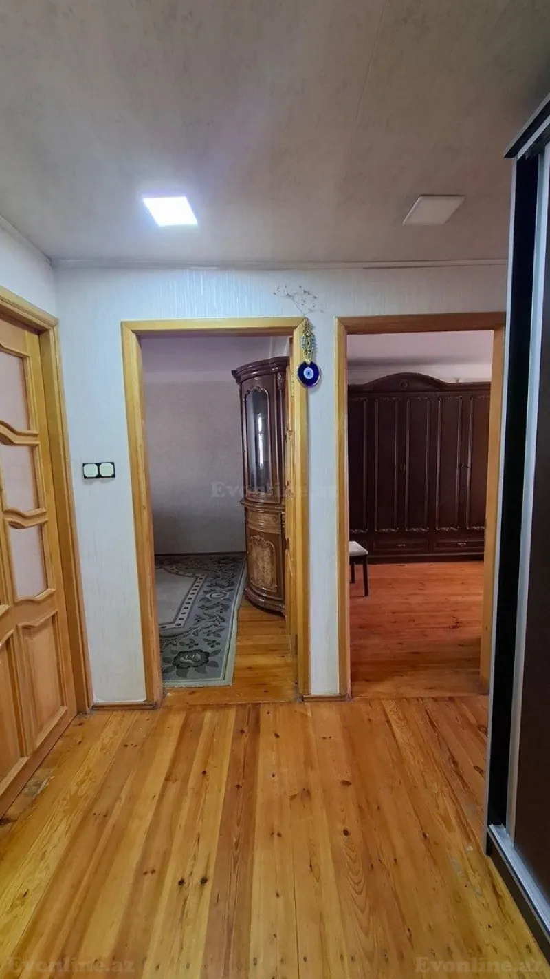 Kirayə verilir 3 otaqlı Mənzil Köhnə tikili 75 m² Neftçilər m. - şəkil 6