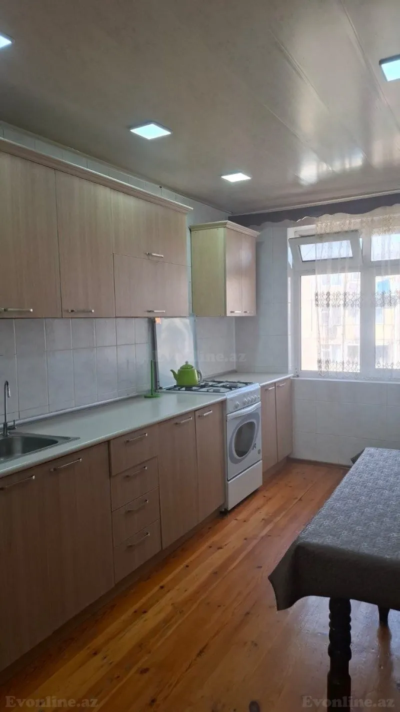 Kirayə verilir 3 otaqlı Mənzil Köhnə tikili 75 m² Neftçilər m. - şəkil 8