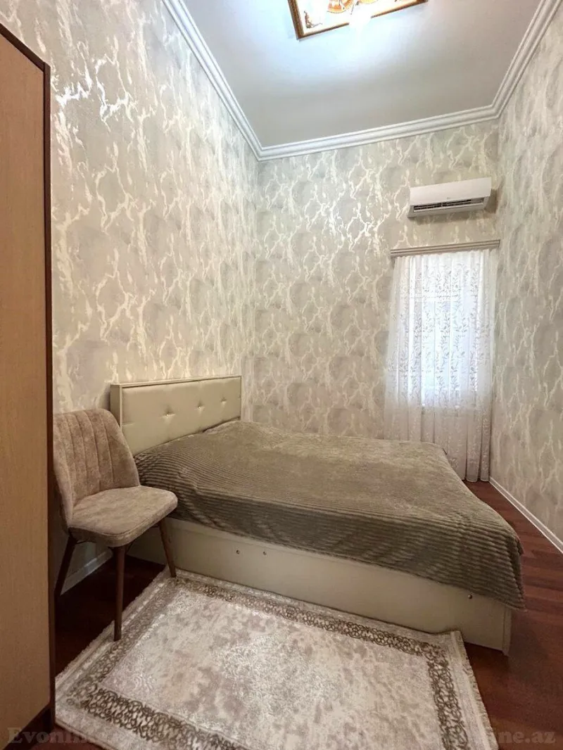 Satılır 2 otaqlı Mənzil Köhnə tikili 45 m² Sahil m. - şəkil 2