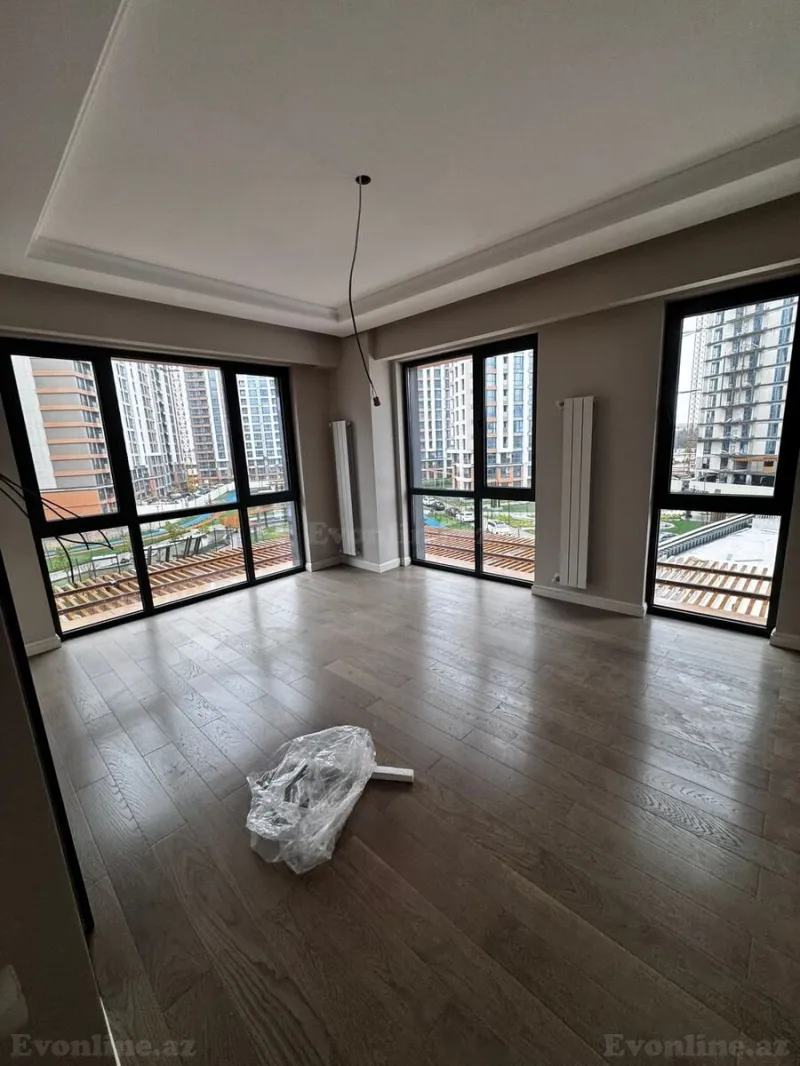 3 otaqlı Mənzil 85 m² Bakmil m. Kirayə verilir