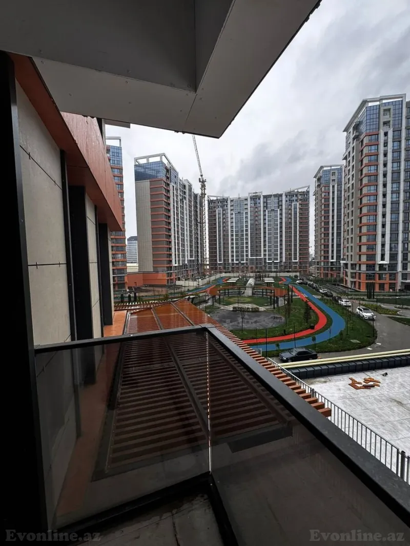 Kirayə verilir 3 otaqlı Mənzil Yeni tikili 85 m² Bakmil m. - şəkil 2