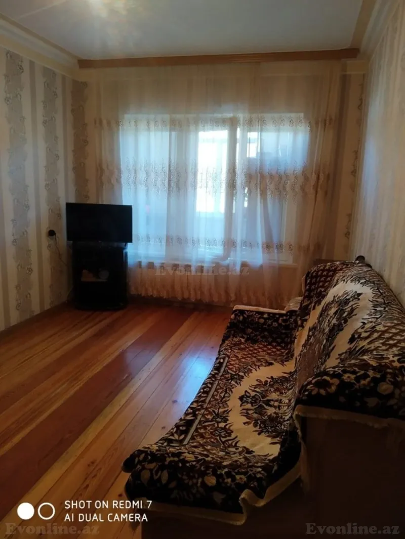 2 otaqlı Mənzil 60 m² Xətai r. Satılır