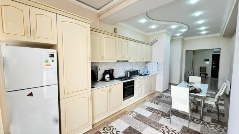 Kirayə verilir 2 otaqlı Mənzil Yeni tikili 114 m² 28 May m. - şəkil 4