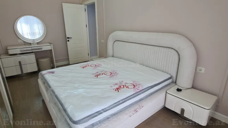 Kirayə verilir 3 otaqlı Mənzil Yeni tikili 92 m² Bakmil m. - şəkil 8