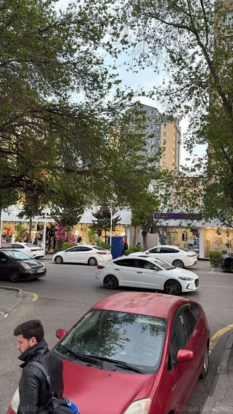 Satılır 3 otaqlı Mənzil Köhnə tikili 60 m² Memar Əcəmi m. - şəkil 4