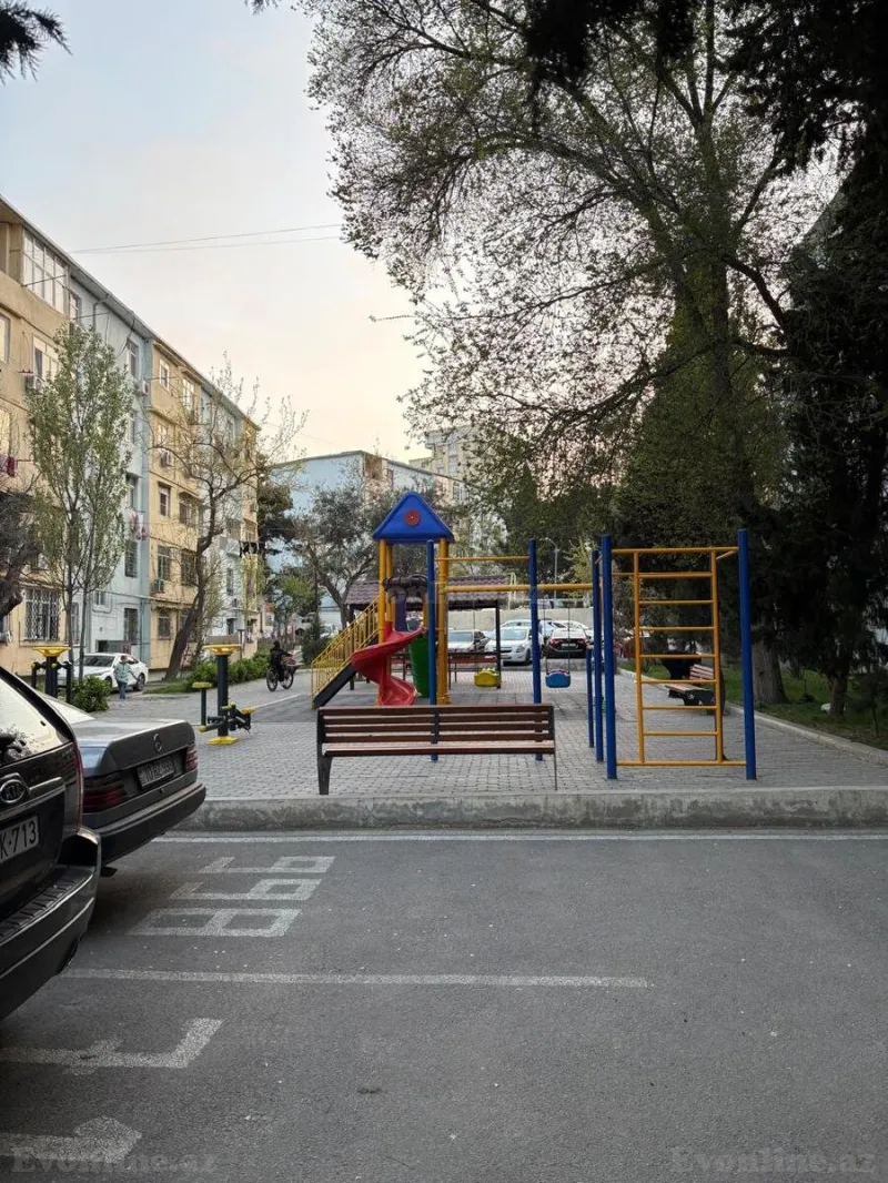 Satılır 3 otaqlı Mənzil Köhnə tikili 60 m² Memar Əcəmi m. - şəkil 5