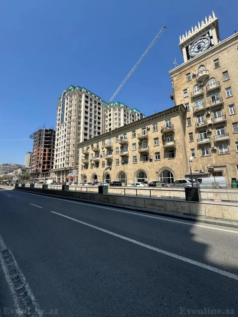 4 otaqlı Mənzil 187 m² Nəriman Nərimanov m. Satılır