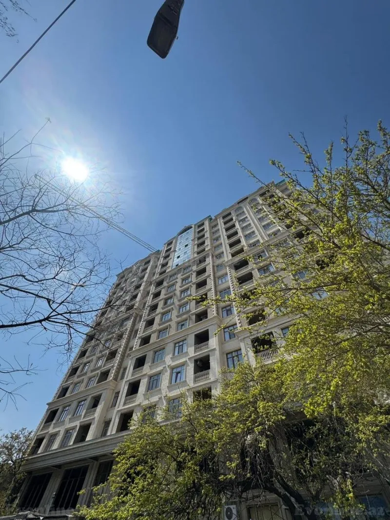 Satılır 4 otaqlı Mənzil Yeni tikili 187 m² Nəriman Nərimanov m. - şəkil 2