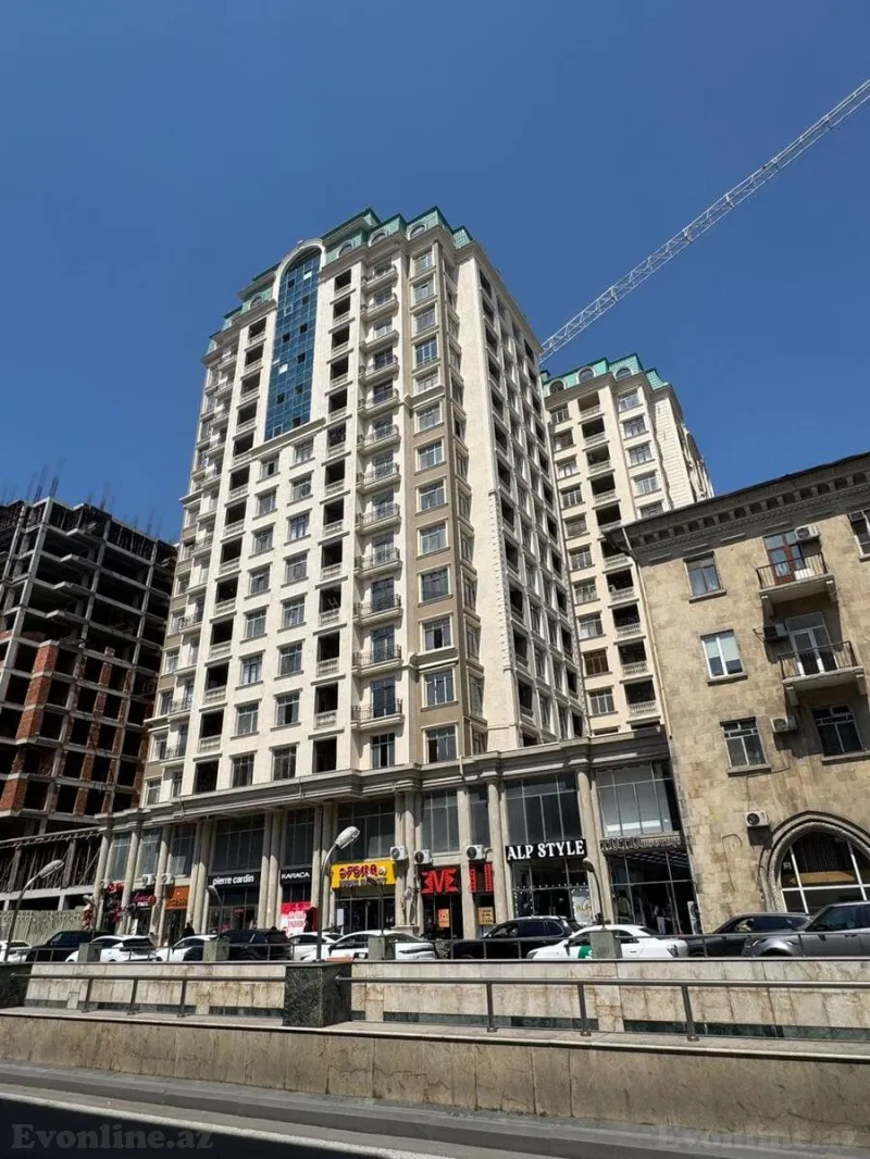 Satılır 4 otaqlı Mənzil Yeni tikili 187 m² Nəriman Nərimanov m. - şəkil 3