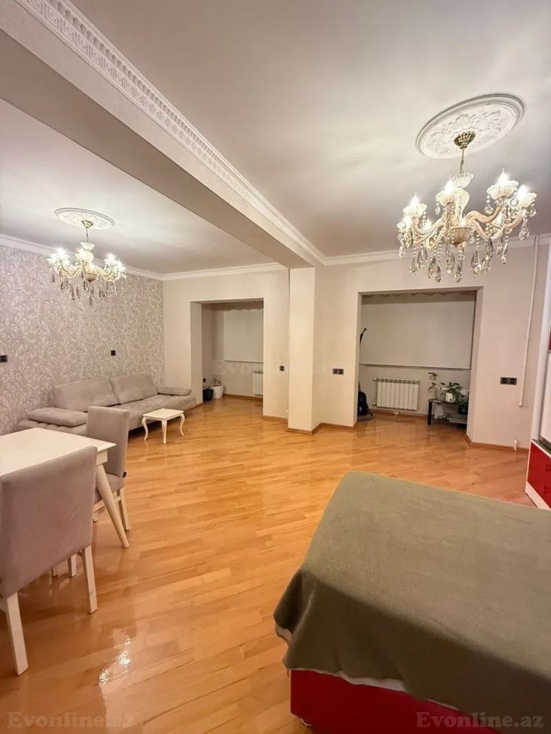 Satılır 5 otaqlı Mənzil Köhnə tikili 120 m² Nərimanov r. - şəkil 2