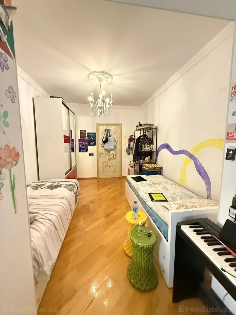 Satılır 5 otaqlı Mənzil Köhnə tikili 120 m² Nərimanov r. - şəkil 10