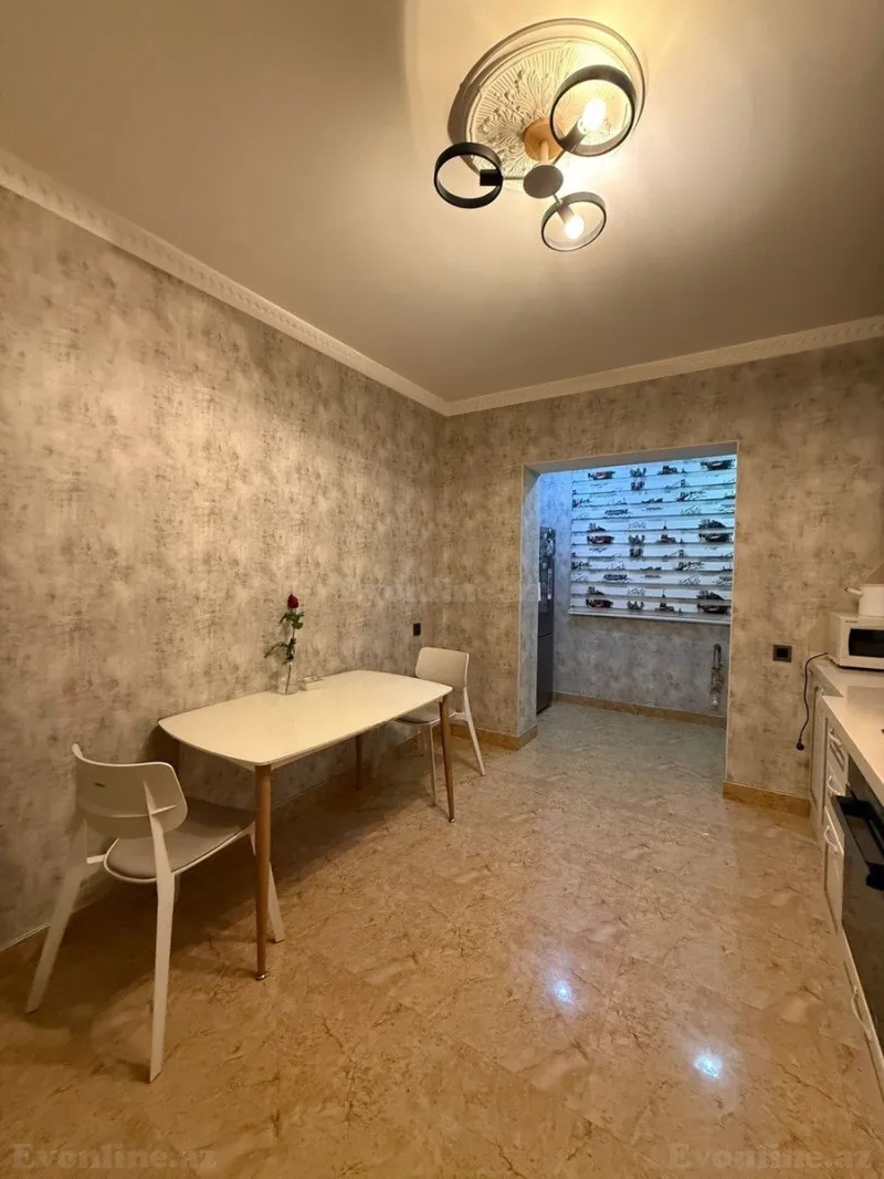 Satılır 5 otaqlı Mənzil Köhnə tikili 120 m² Nərimanov r. - şəkil 14