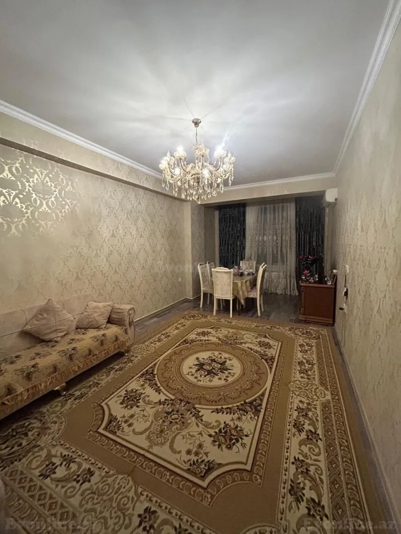 3 otaqlı Mənzil 91 m² 8 Noyabr m. Satılır