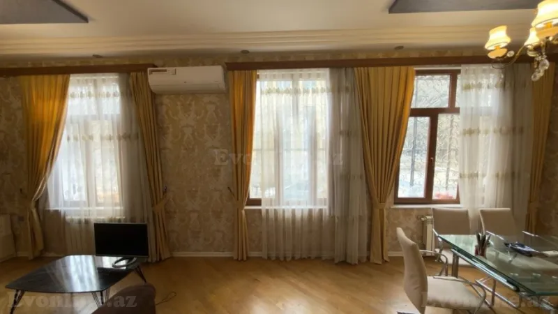 3 otaqlı Mənzil 80 m² Elmlər Akademiyası m. Satılır