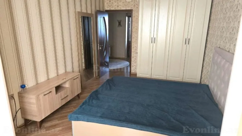 Satılır 4 otaqlı Mənzil Köhnə tikili 105 m² Suraxanı r. - şəkil 4