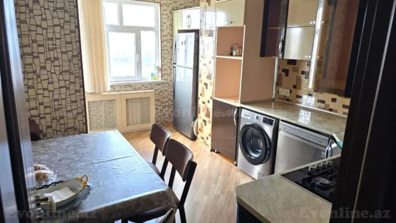 Satılır 4 otaqlı Mənzil Köhnə tikili 105 m² Suraxanı r. - şəkil 9