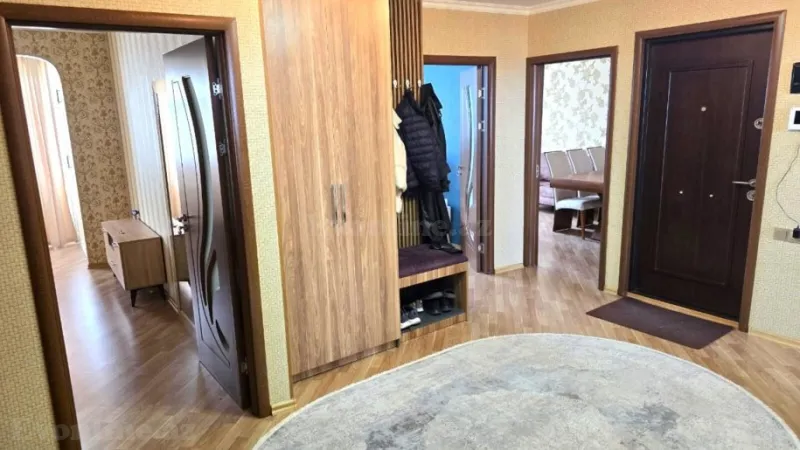 Satılır 4 otaqlı Mənzil Köhnə tikili 105 m² Suraxanı r. - şəkil 15