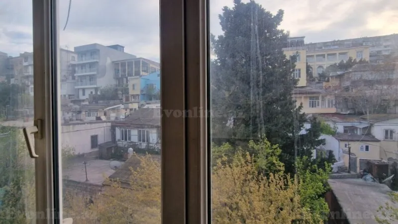 Satılır 3 otaqlı Mənzil Köhnə tikili 70 m² Bayıl - şəkil 8