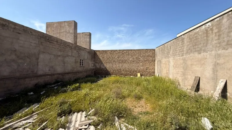 Torpaq Şüvəlan Satılır