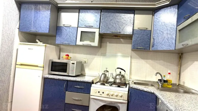 Satılır 2 otaqlı Mənzil Köhnə tikili 65 m² Suraxanı r. - şəkil 6