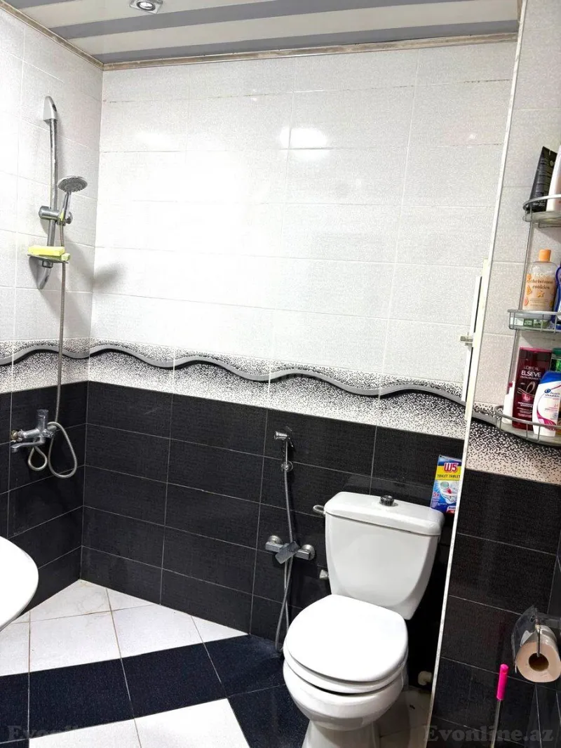 Satılır 2 otaqlı Mənzil Köhnə tikili 65 m² Suraxanı r. - şəkil 10