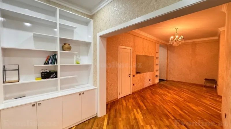 Kirayə verilir 3 otaqlı Mənzil Yeni tikili 150 m² 28 May m. - şəkil 3