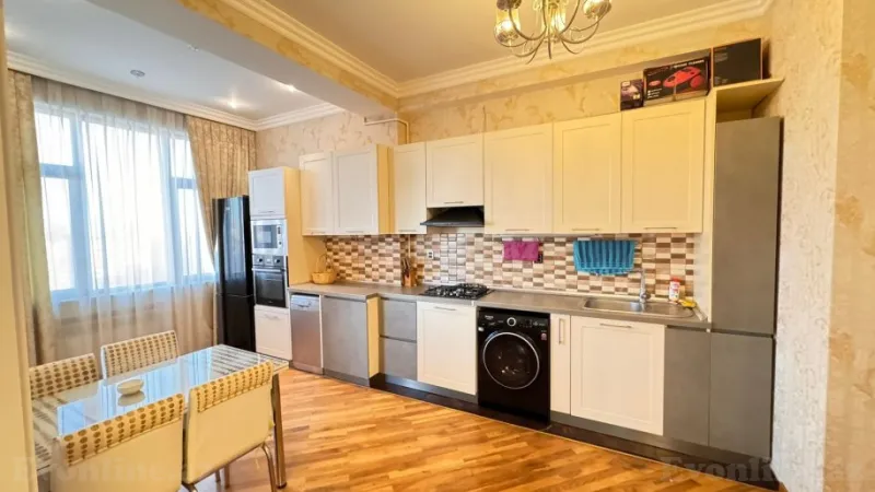 Kirayə verilir 3 otaqlı Mənzil Yeni tikili 150 m² 28 May m. - şəkil 6