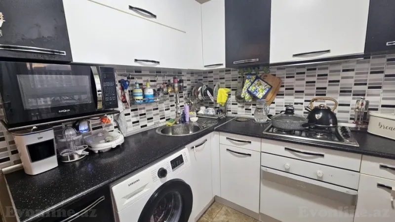 Satılır 5 otaqlı Mənzil Köhnə tikili 120 m² Xətai r. - şəkil 14