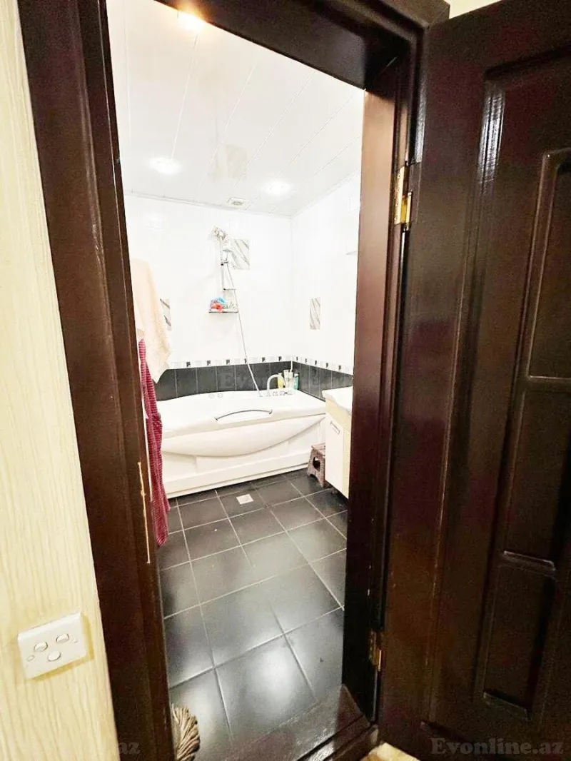 Satılır 3 otaqlı Mənzil Yeni tikili 100 m² 4-cü mikrorayon - şəkil 5