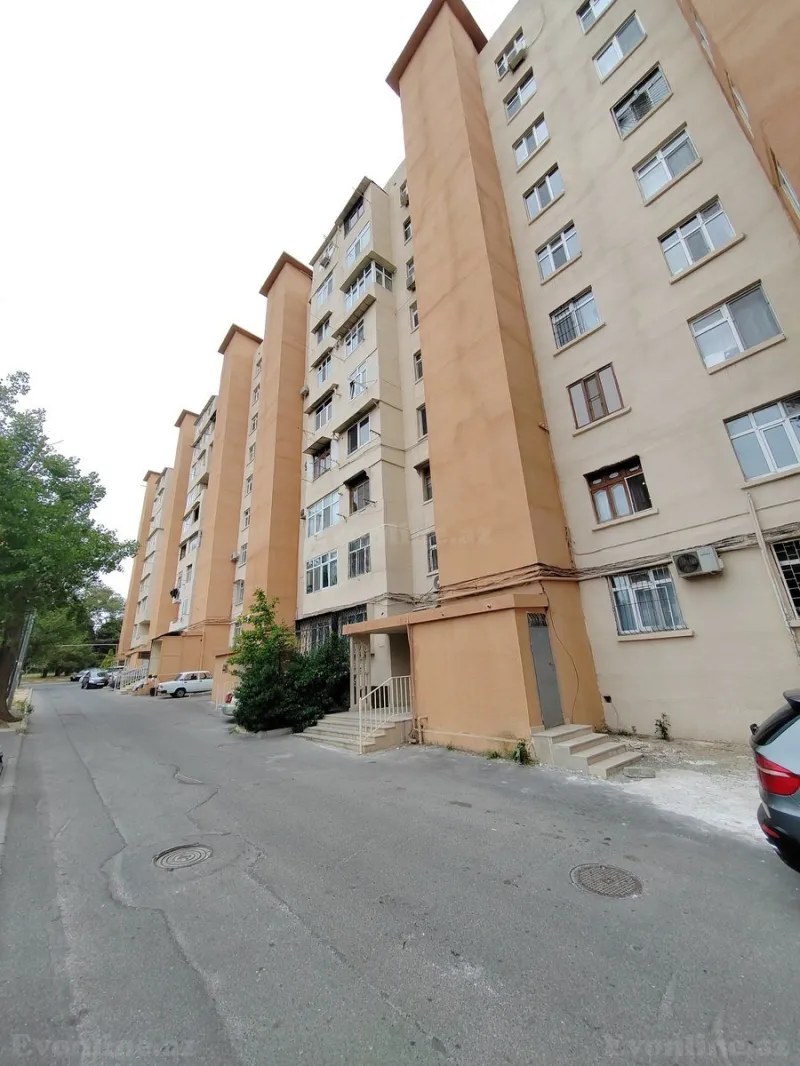 Satılır 3 otaqlı Mənzil Köhnə tikili 75 m² Əhmədli