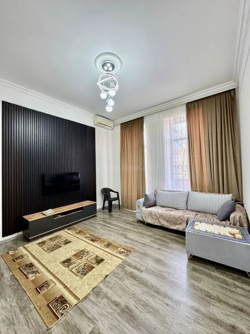 Satılır 2 otaqlı Mənzil Köhnə tikili 42 m² 28 May m. - şəkil 3