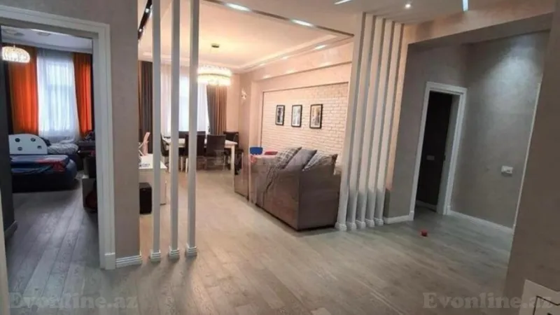 3 otaqlı Mənzil 120 m² Xətai m. Satılır