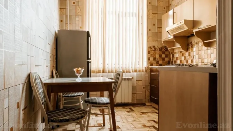 Kirayə verilir 2 otaqlı Mənzil Köhnə tikili 55 m² Sahil m. - şəkil 6