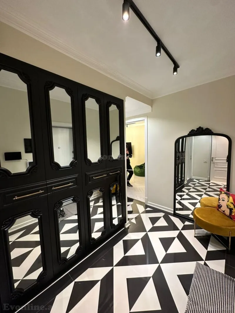 3 otaqlı Mənzil 82 m² Xətai r. Kirayə verilir