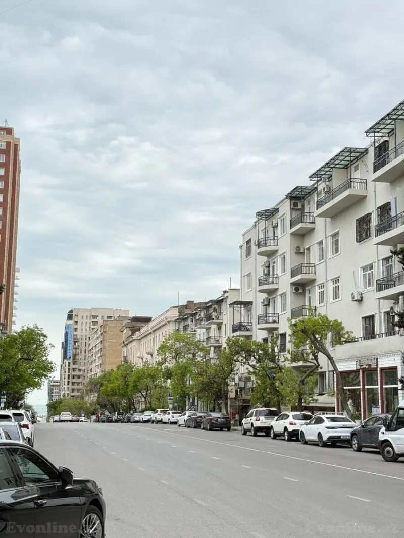 2 otaqlı Mənzil 50 m² 28 May m. Satılır