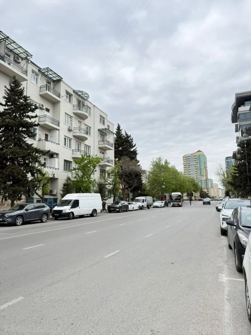 Satılır 2 otaqlı Mənzil Köhnə tikili 50 m² 28 May m. - şəkil 2