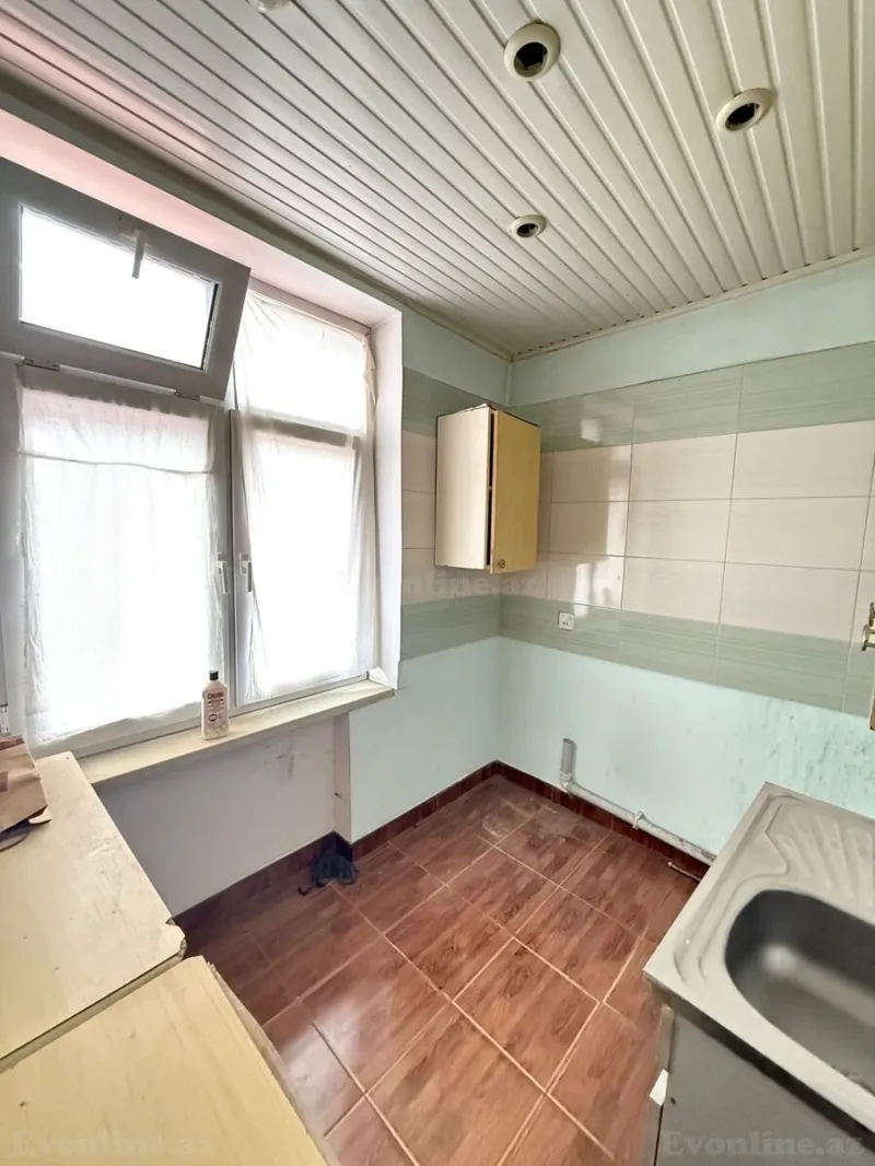 Satılır 2 otaqlı Mənzil Köhnə tikili 50 m² 28 May m. - şəkil 5