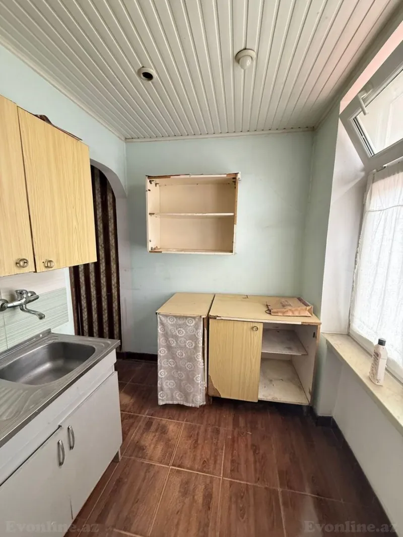 Satılır 2 otaqlı Mənzil Köhnə tikili 50 m² 28 May m. - şəkil 6