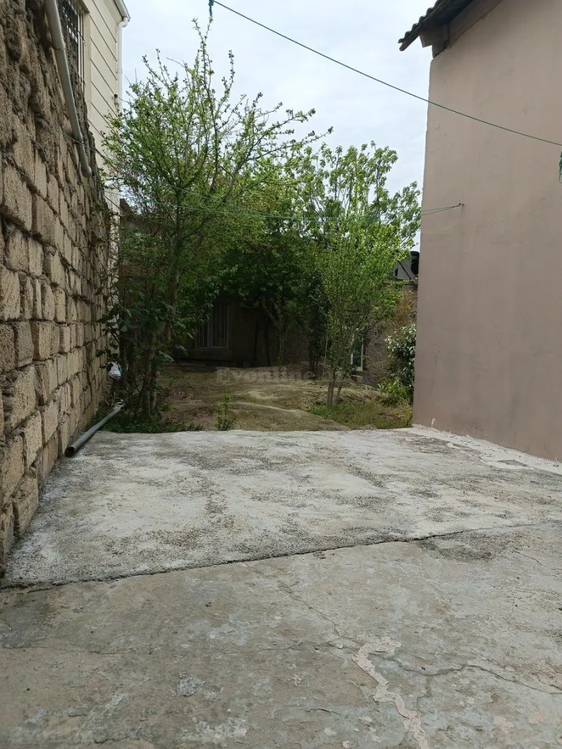 Satılır Torpaq 4.7 sot Azadlıq prospekti m. - şəkil 2